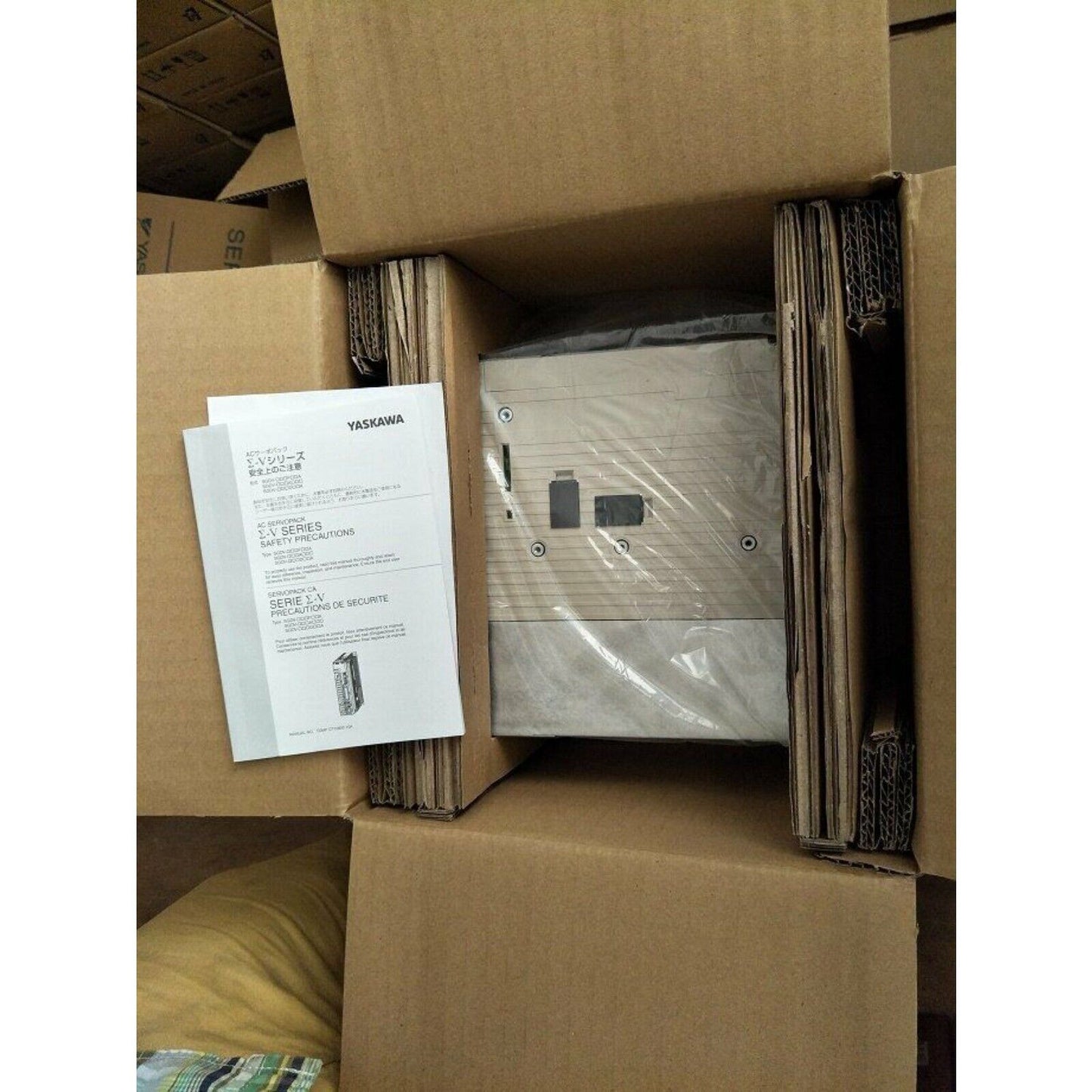 YASKAWA SGDH-20DE servo drive in box with documentation, new expedited shipping