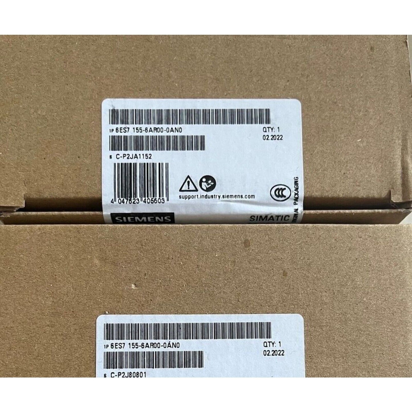 Siemens ET 200SP Interface Module 6ES7155-6AR00-0AN0 product packaging, industrial automation part.
