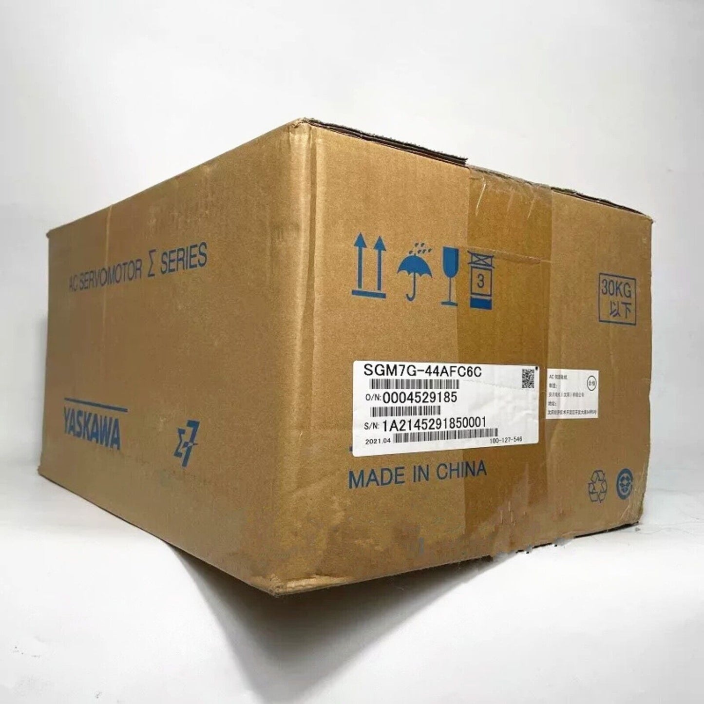 YASKAWA SGM7G-44AFC6C Servo Motor in shipping box. Made in China. Industrial automation part.