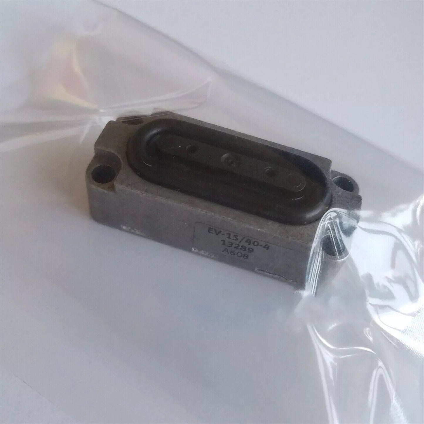Valve | Festo | EV-15/40-4 13289 Diaphragm Clamping Cylinder