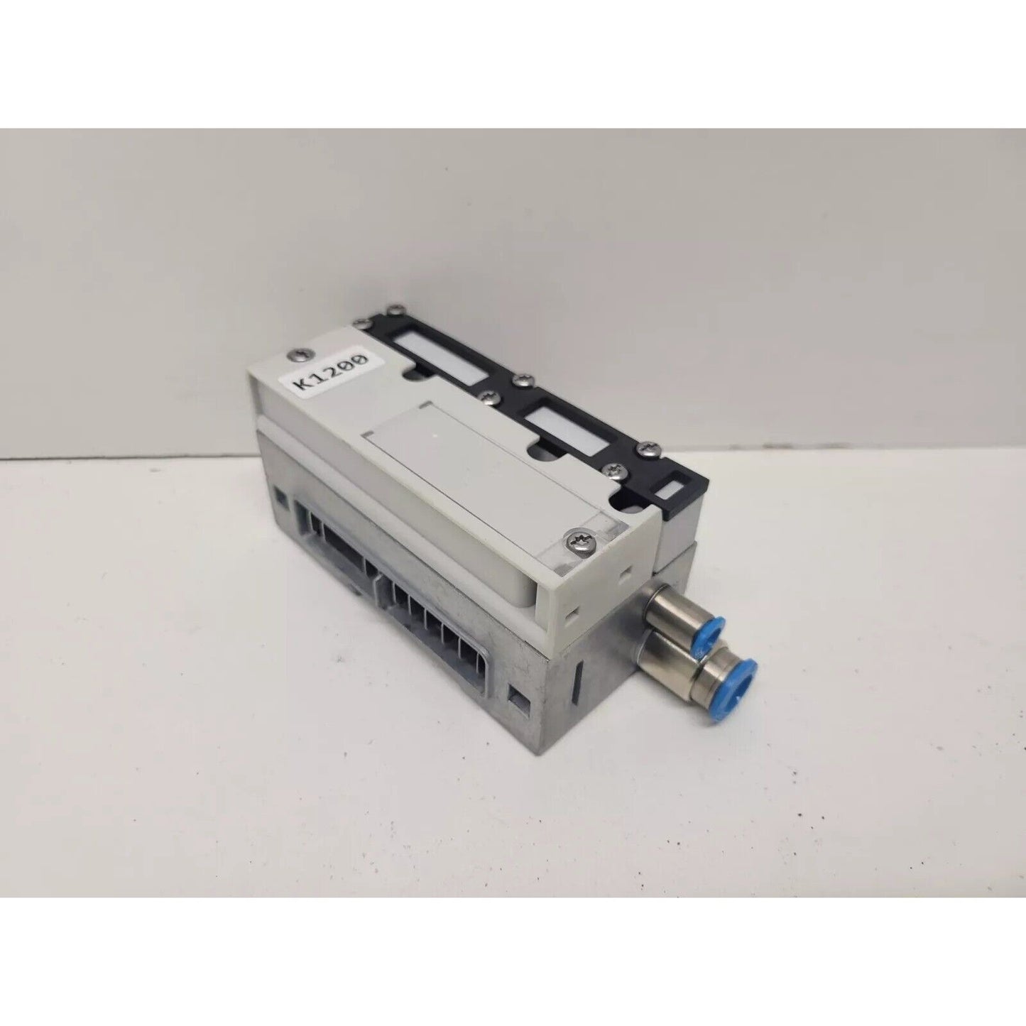 Festo VMPA-FB-EPL-EU Solenoid Valve Manifold Assembly, industrial automation part.