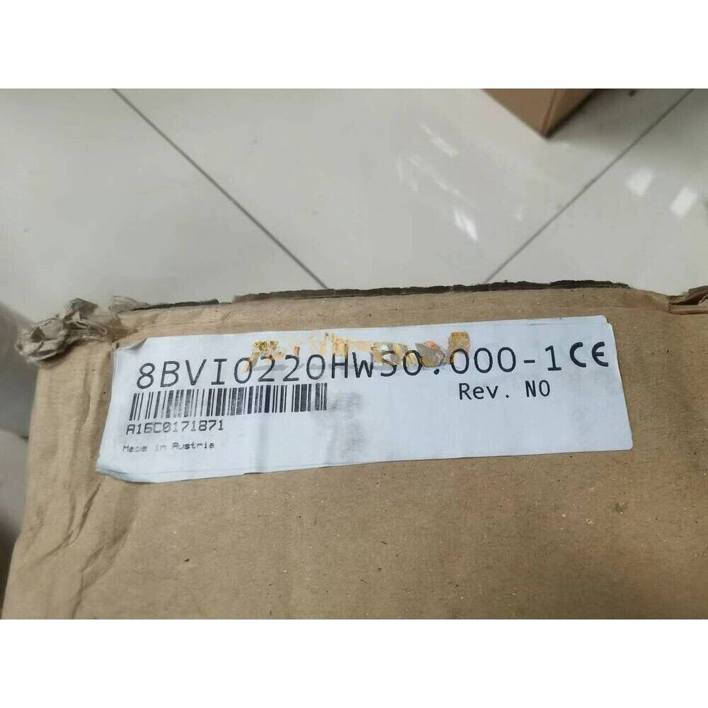 B&R 8BVI0220HWS0.000-1 Servo Driver, Label showing model and barcode on cardboard box.