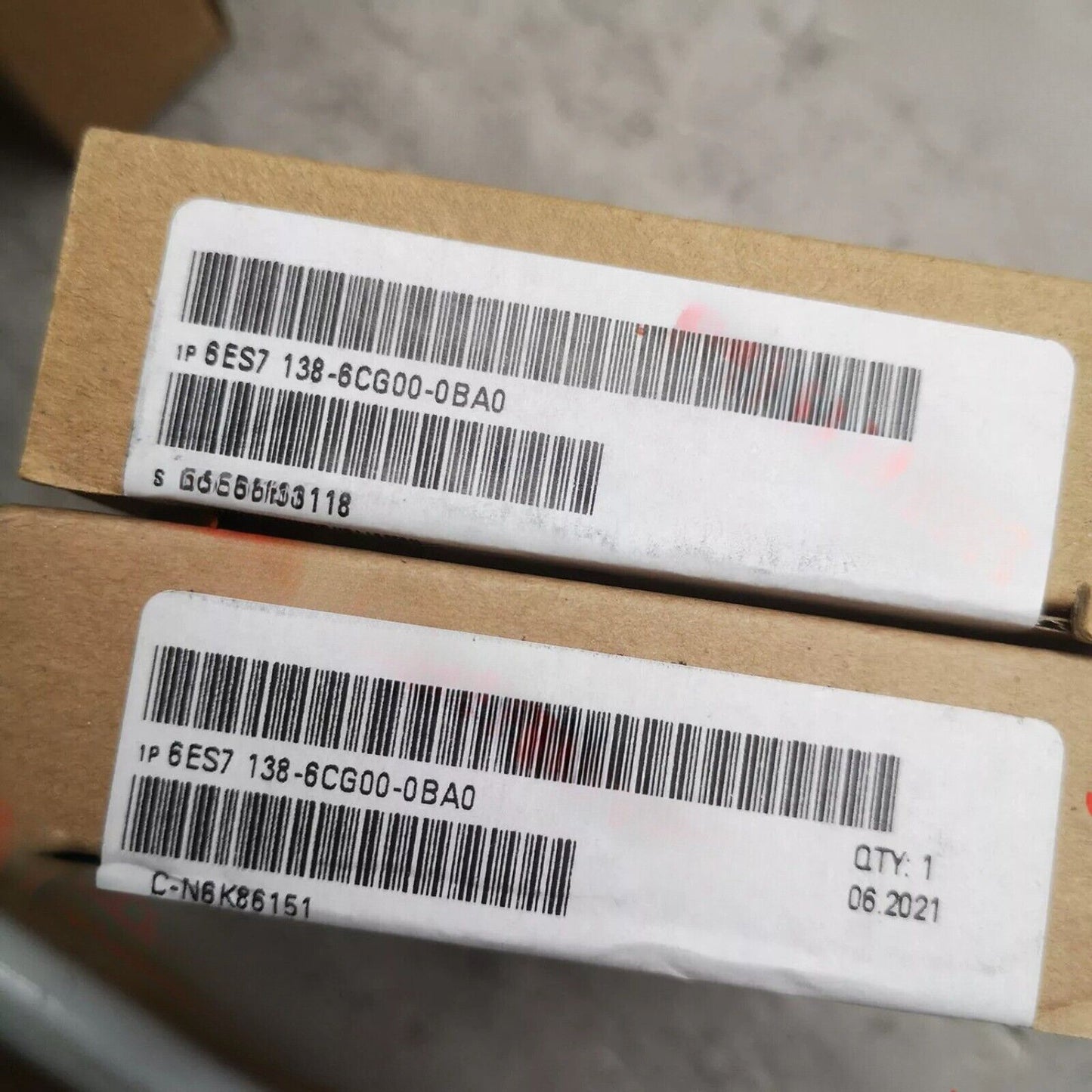 Siemens SIMATIC ET 200SP TM timer module, 6ES7 138-6CG00-0BA0, product label with barcode and ID, industrial automation part
