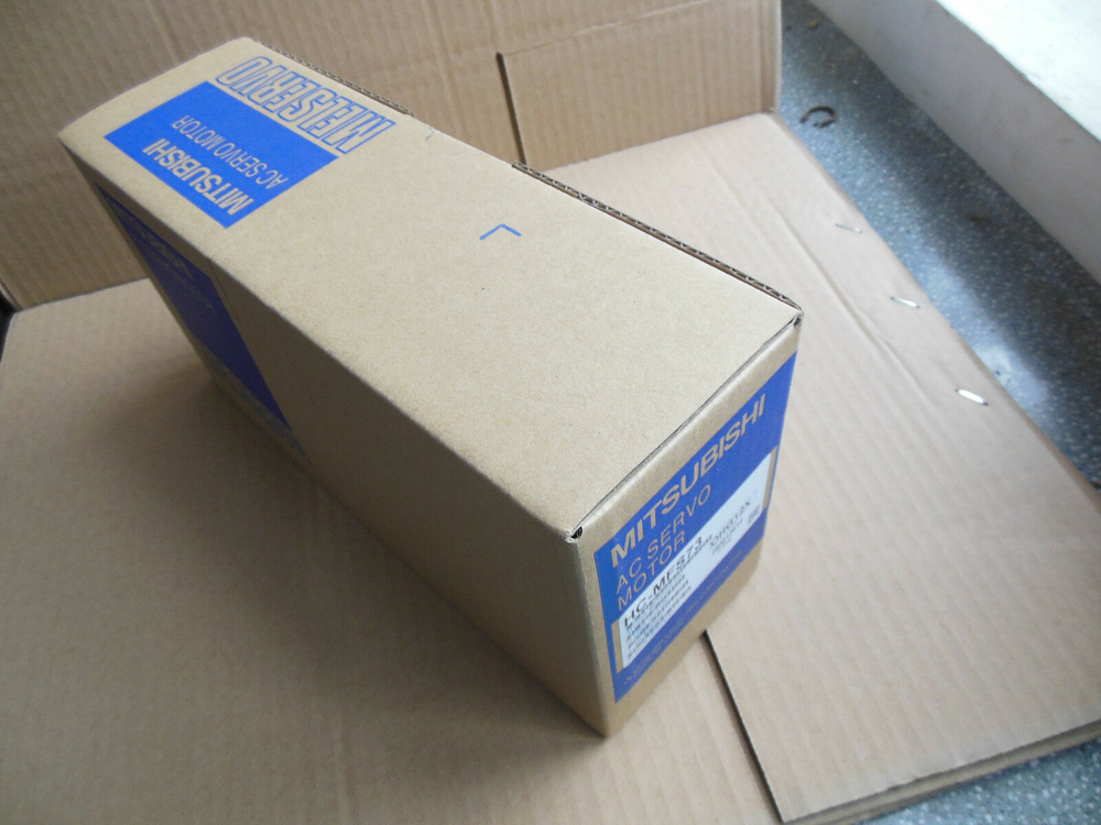 Mitsubishi HC-MFS73 AC Servo Motor in box. Industrial automation part with product code.