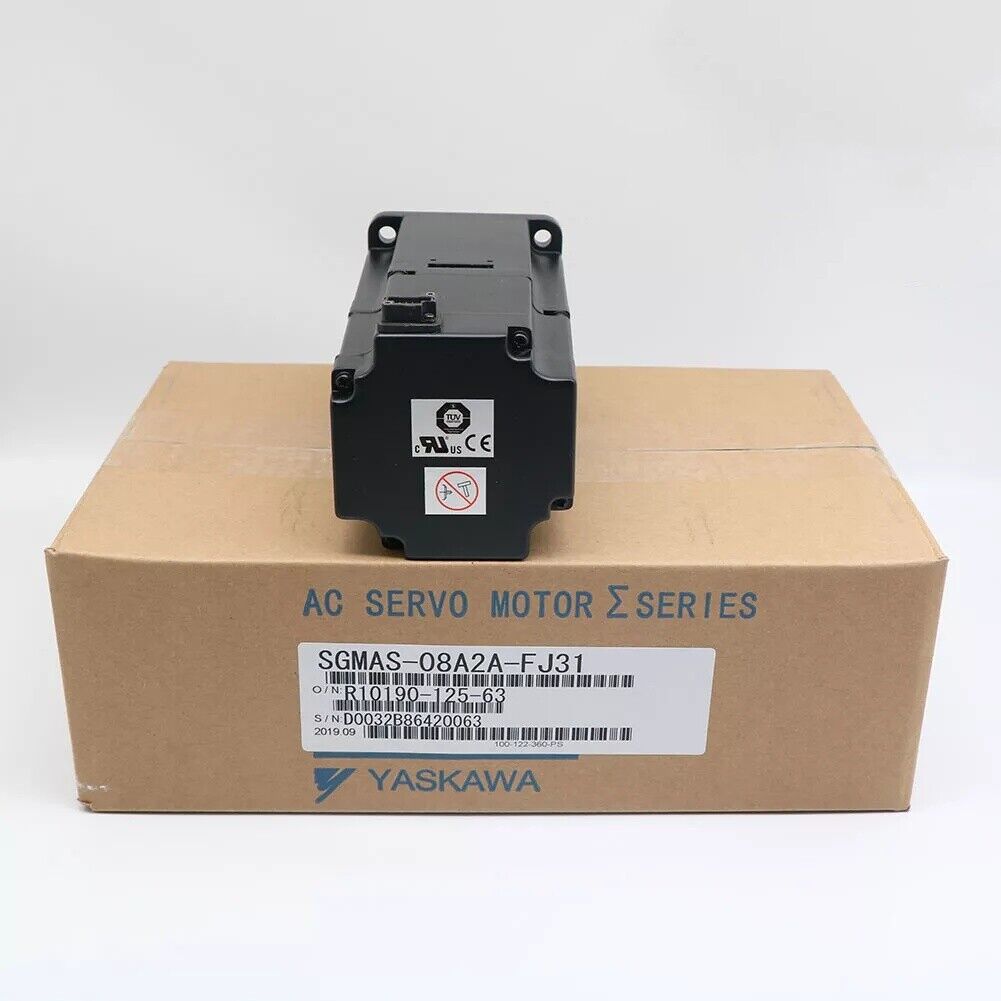 YASKAWA SGMAS-08A2A-FJ31 AC Servo Motor in box, industrial automation component.