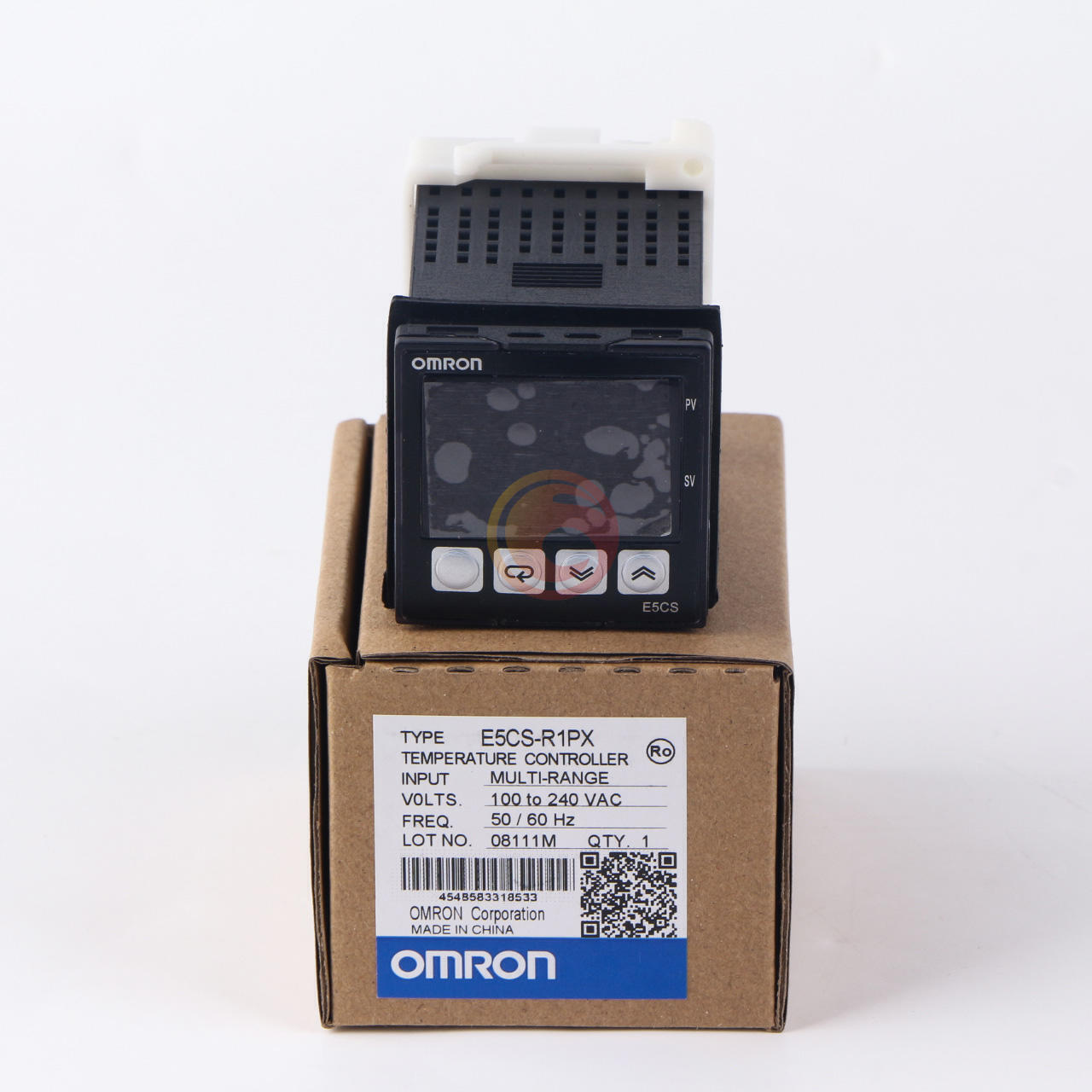 Omron E5CS-R1PX temperature controller on packaging, multi-range input, new industrial automation part.