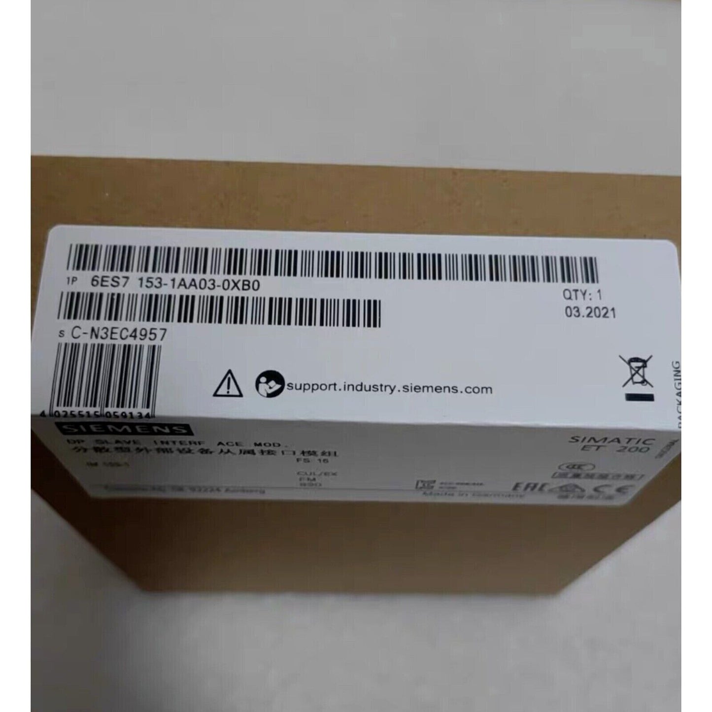 Siemens SIMATIC ET 200M 6ES7153-1AA03-0XB0 interface module in packaging, PROFIBUS DP slave for distributed I/O systems