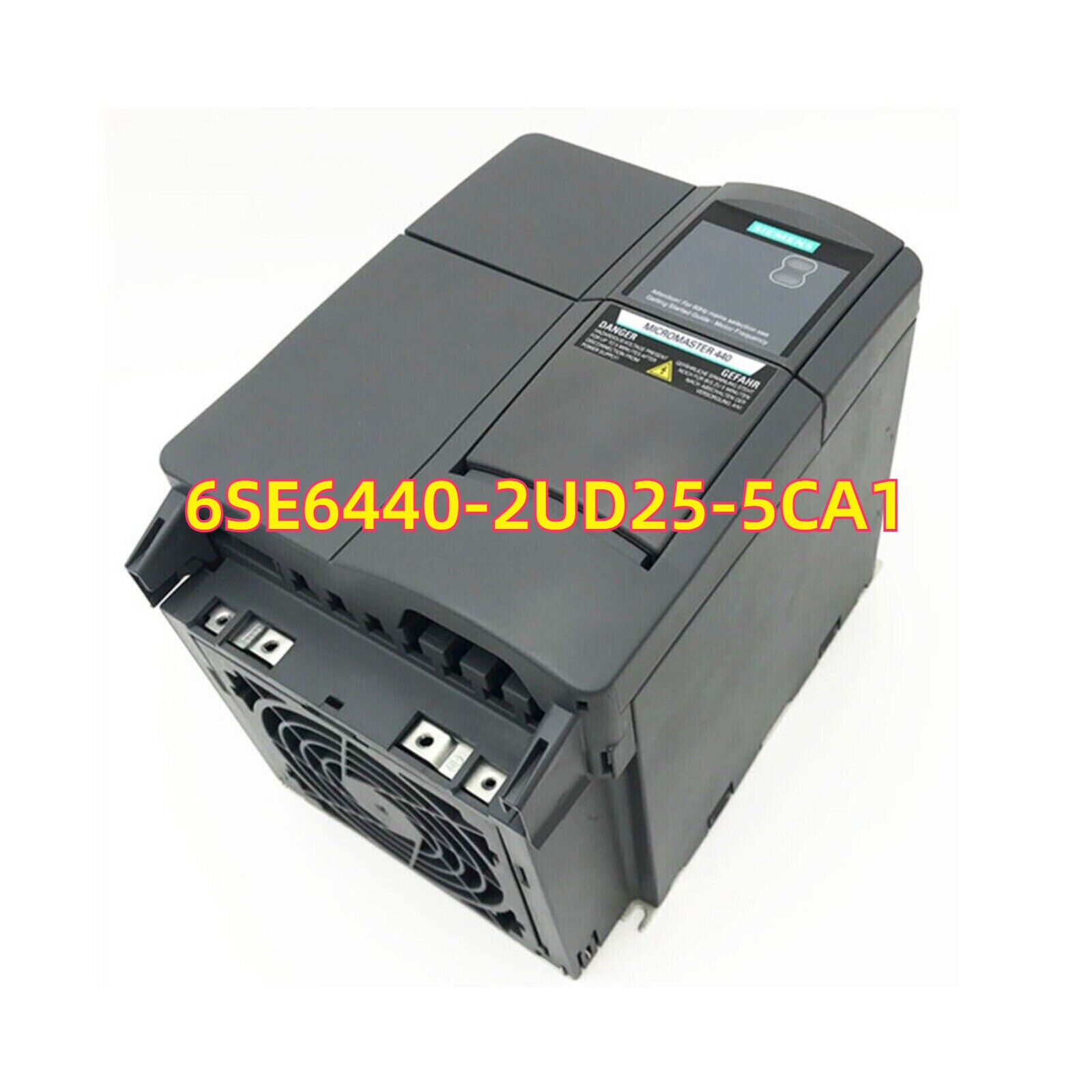 Siemens MICROMASTER 440 6SE6440-2UD25-5CA1 AC Drive - Industrial automation equipment for motor control, wall mountable.