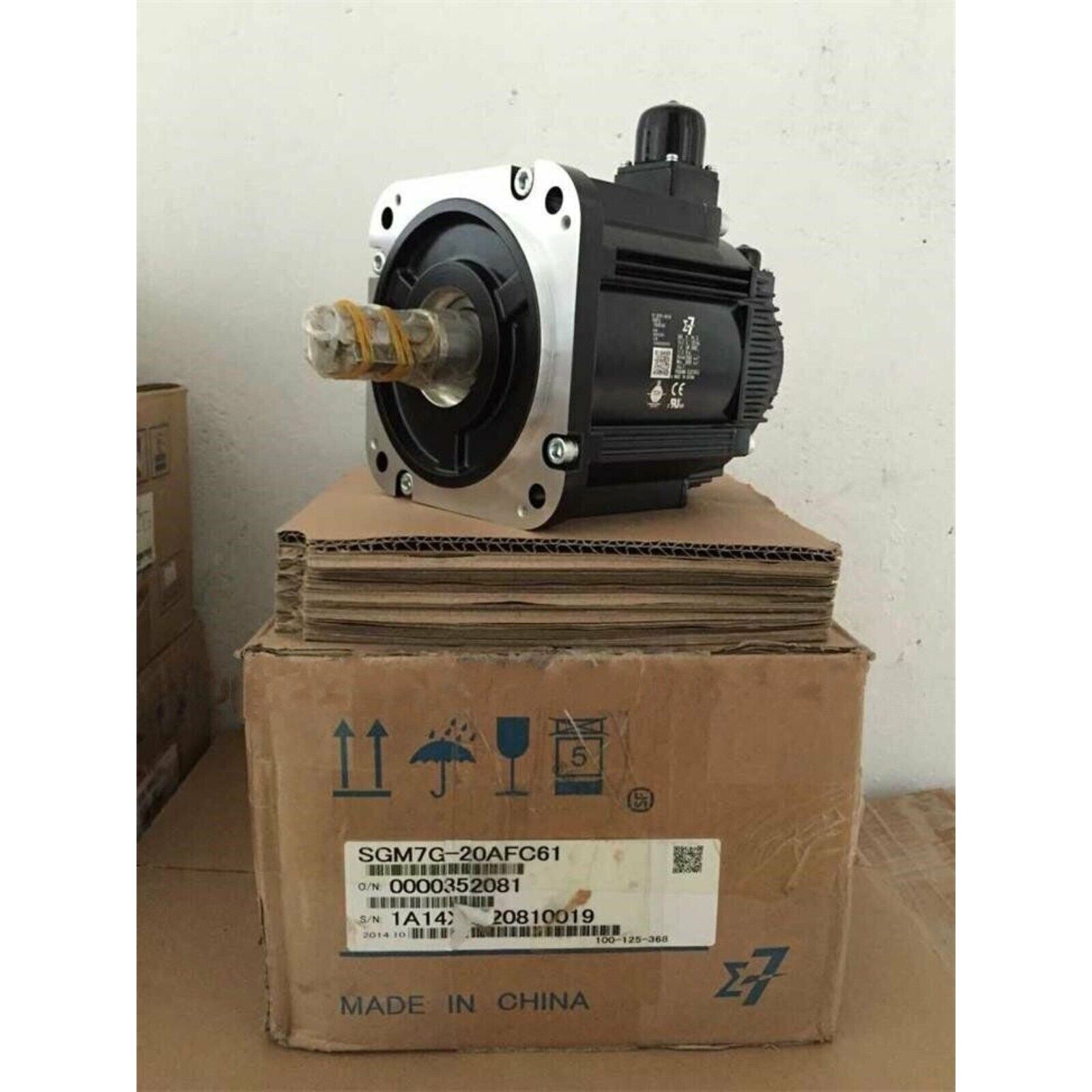 YASKAWA SGM7G-20AFC61 servo motor in box, new industrial automation part, Made in China, expedited shipping