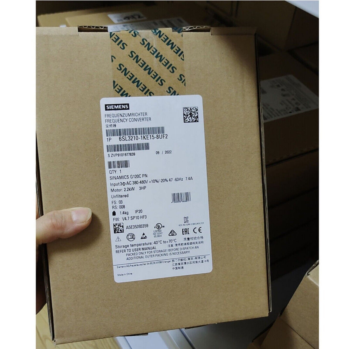 Siemens SINAMICS G120C frequency converter, 6SL3210-1KE15-8UF2, in packaging.  Industrial automation part.