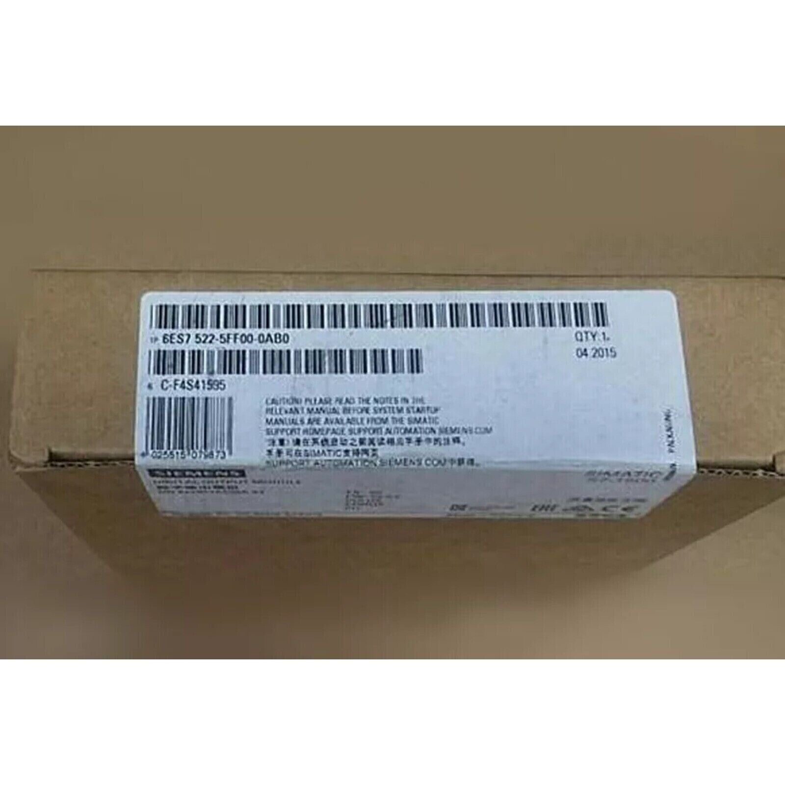 Siemens S7-1500 digital output module packaging box with product information.