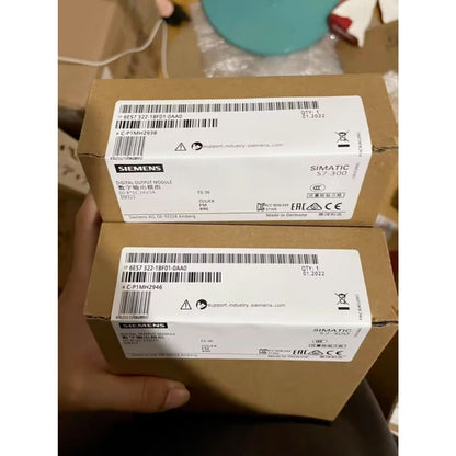 Siemens SIMATIC S7-300 digital output module boxes, 6ES7322-1BF01-0AA0, 24V DC, industrial automation parts.