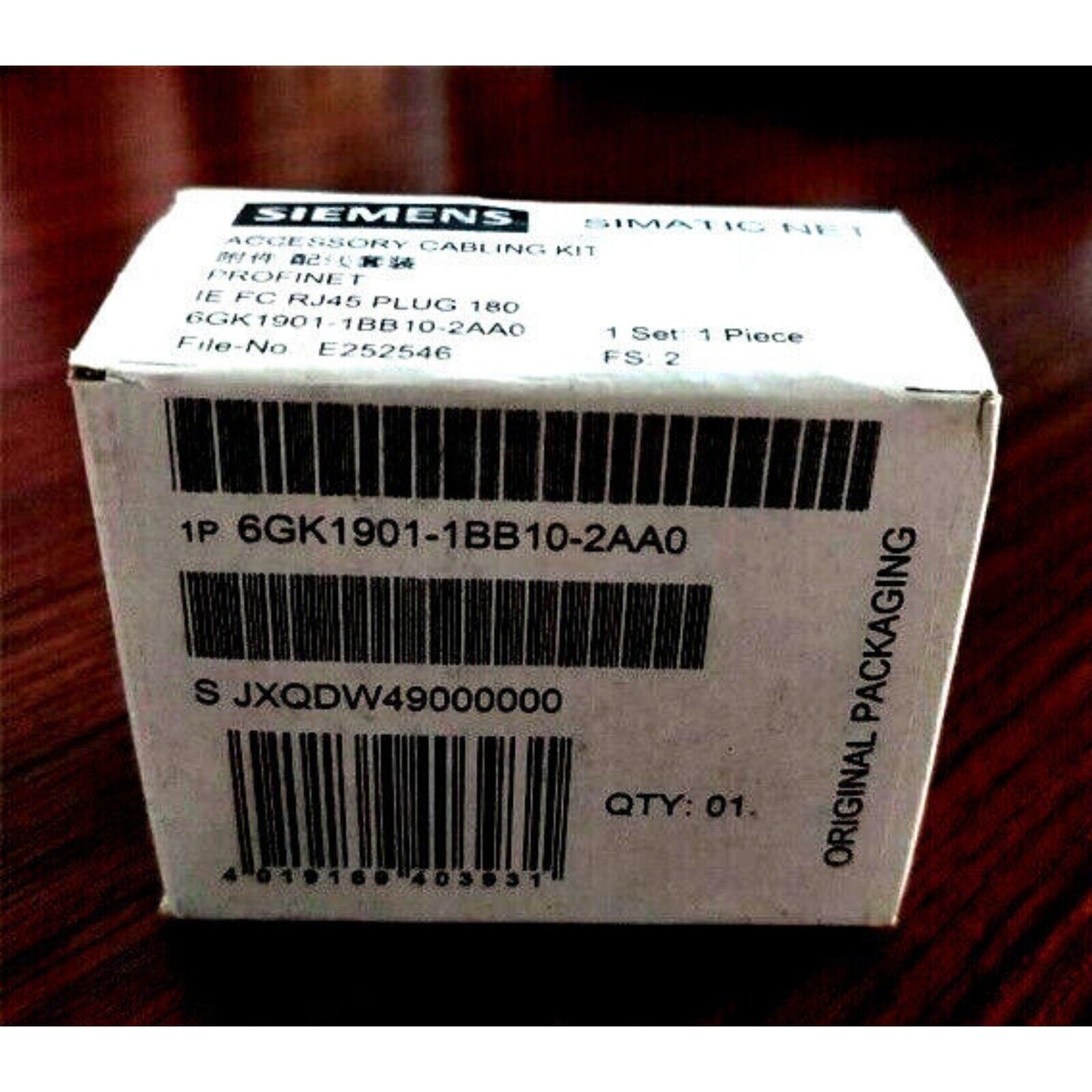Siemens 6GK1901-1BB10-2AA0 Fast Connect RJ45 Plug box, industrial automation part, Original Packaging.