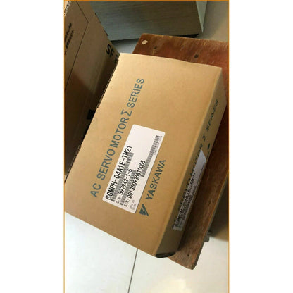 YASKAWA SGMPH-04A1E-TM21 AC Servo Motor in Box, Industrial Automation Part