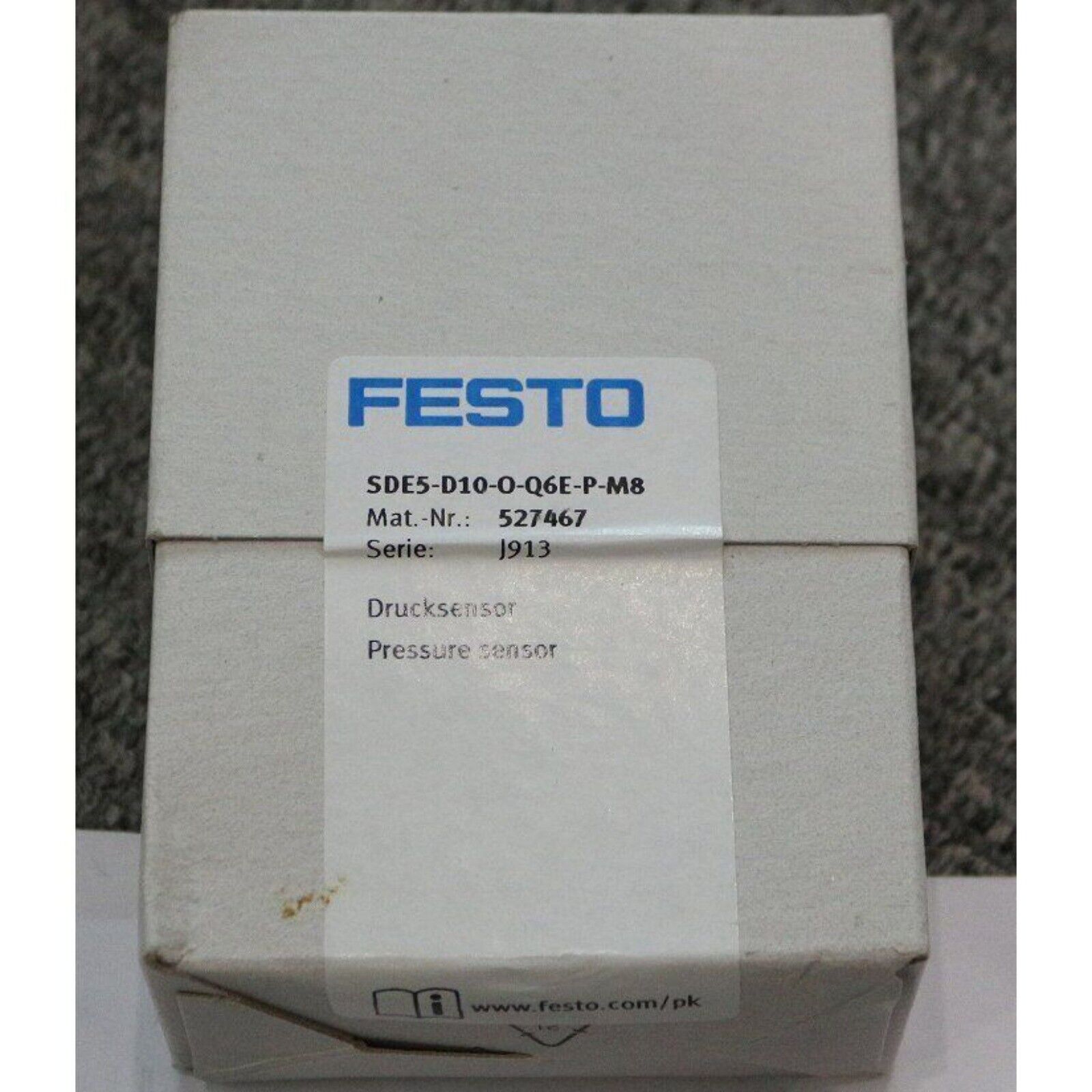 Festo SDE5-D10-O-Q6E-P-M8 Pressure Sensor in White Box