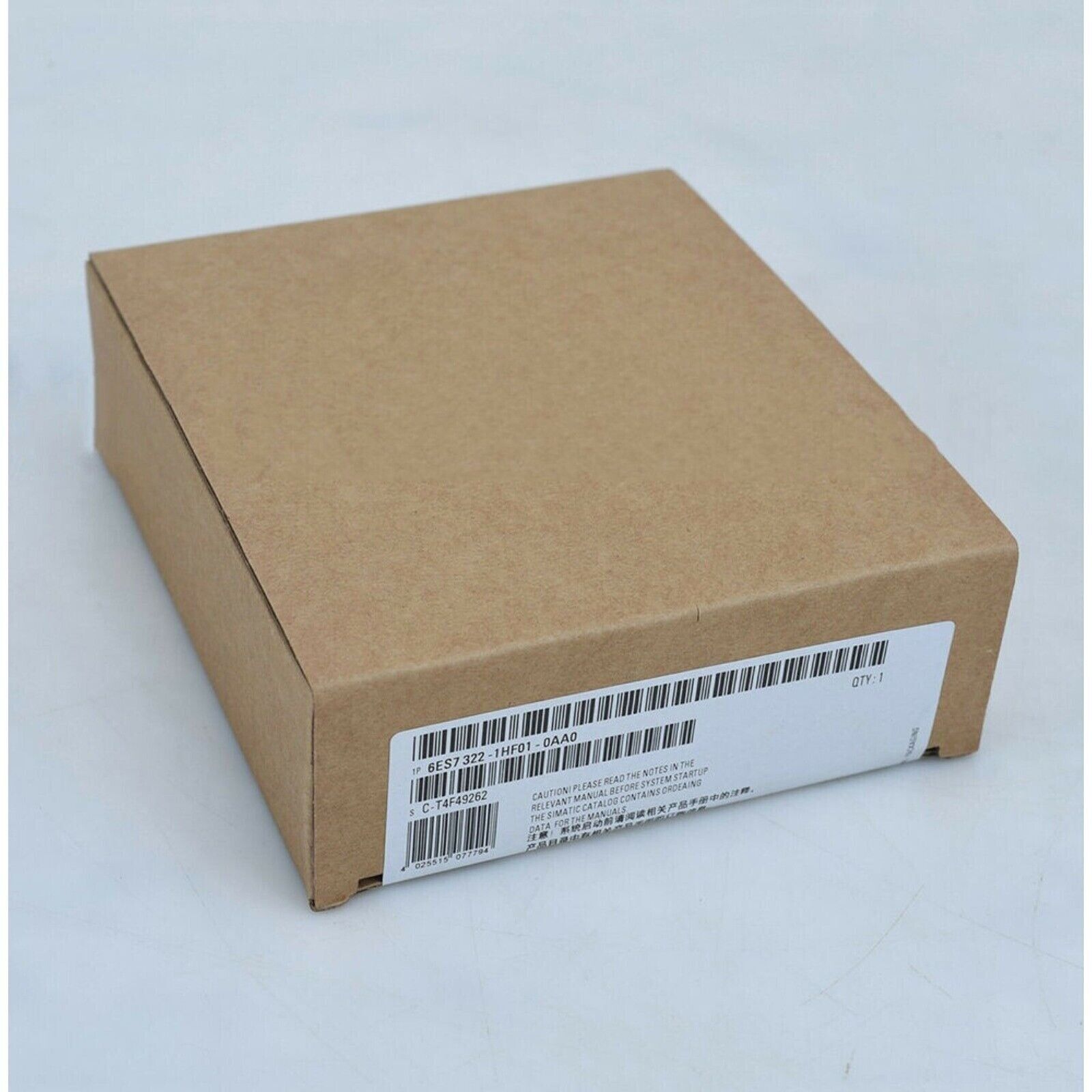 Siemens SIMATIC S7-300 SM 322 Digital Output Module in cardboard box, 6ES7322-1HF01-0AA0 product