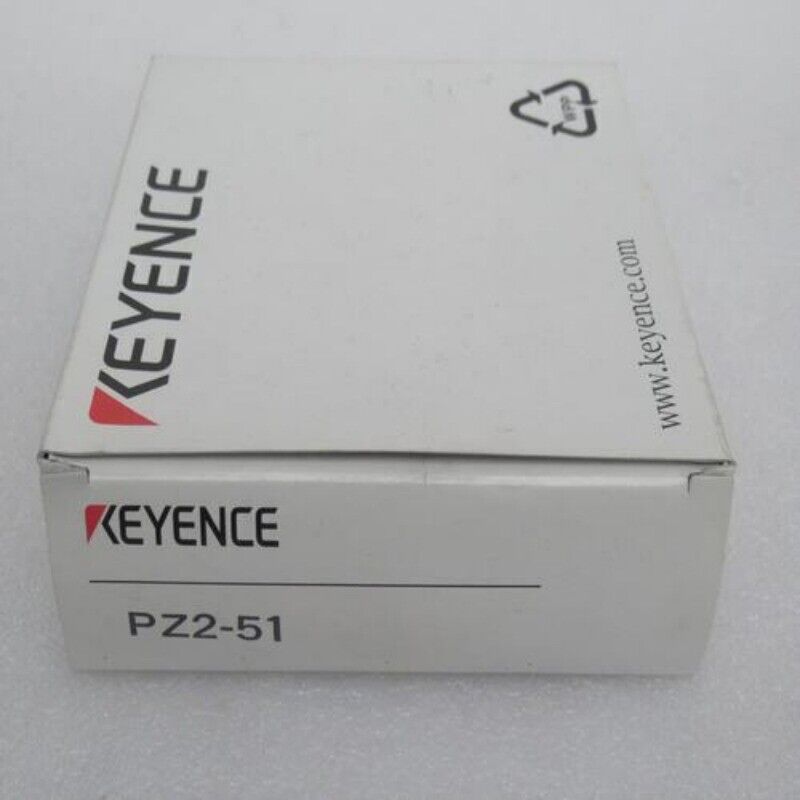 Keyence PZ2-51 Photoelectric Sensor Box, white packaging, www.keyence.com