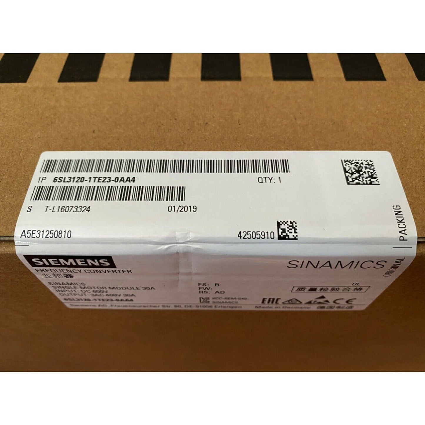 Siemens SINAMICS S120 control unit packaging. Model 6SL3120-1TE23-0AA4, for industrial automation.