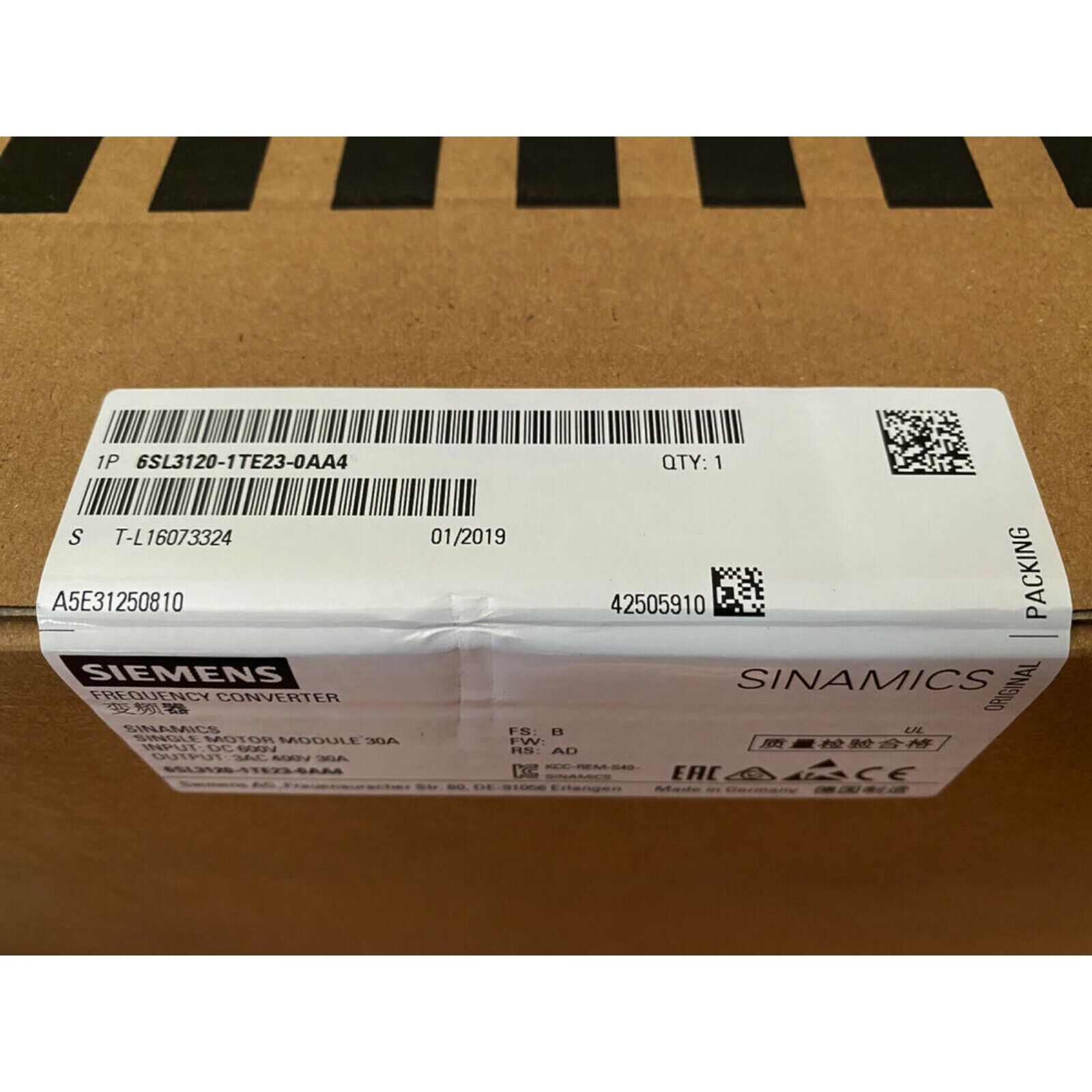 Siemens SINAMICS S120 control unit packaging. Model 6SL3120-1TE23-0AA4, for industrial automation.