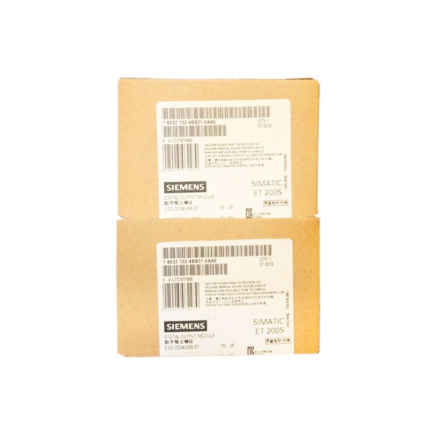 Siemens SIMATIC ET 200S Digital Output Module, 6ES7 132-4BB31-0AA0, industrial automation part in box.