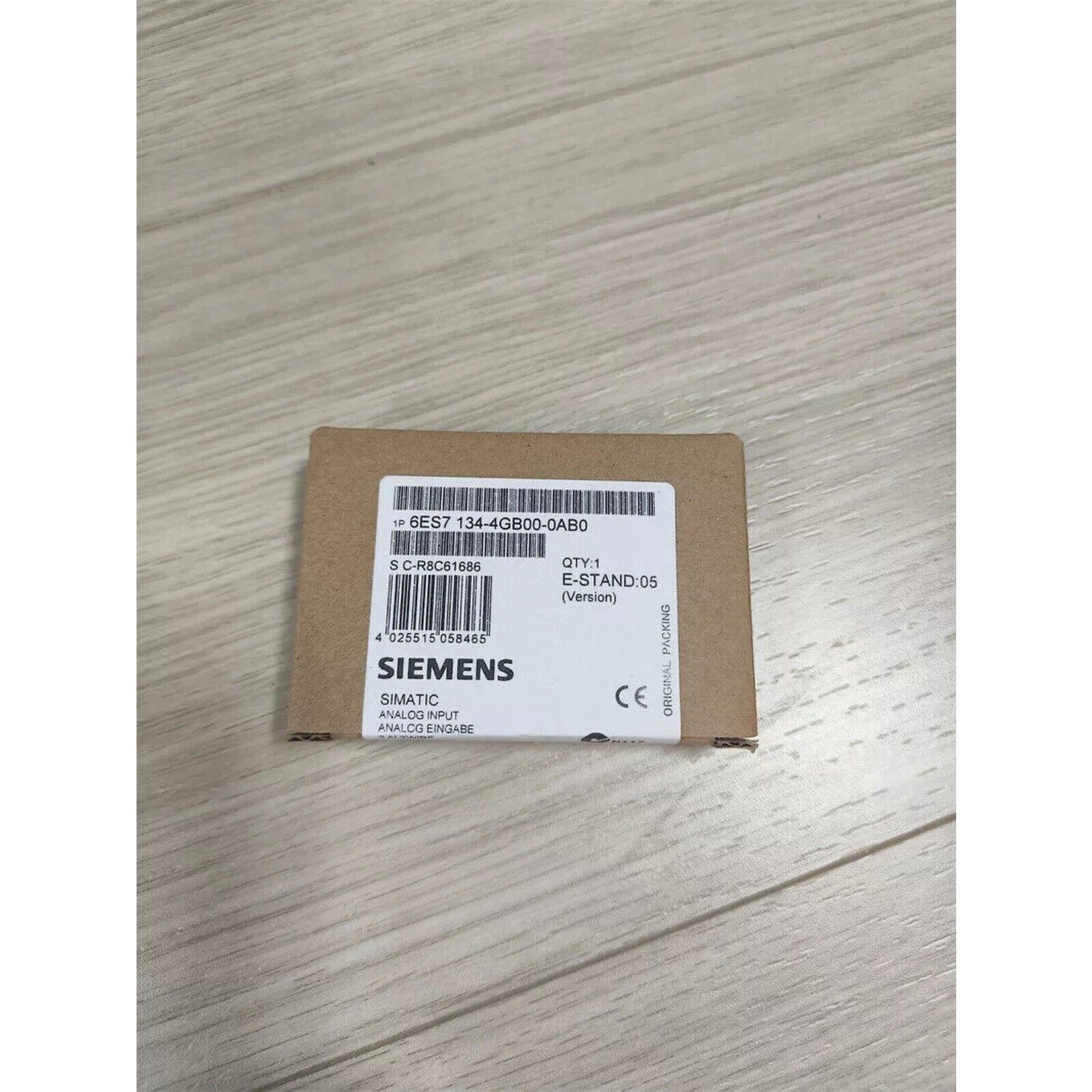 Siemens SIMATIC S7-1200 Analog Input Module 6ES7 134-4GB00-0AB0, packaged product.