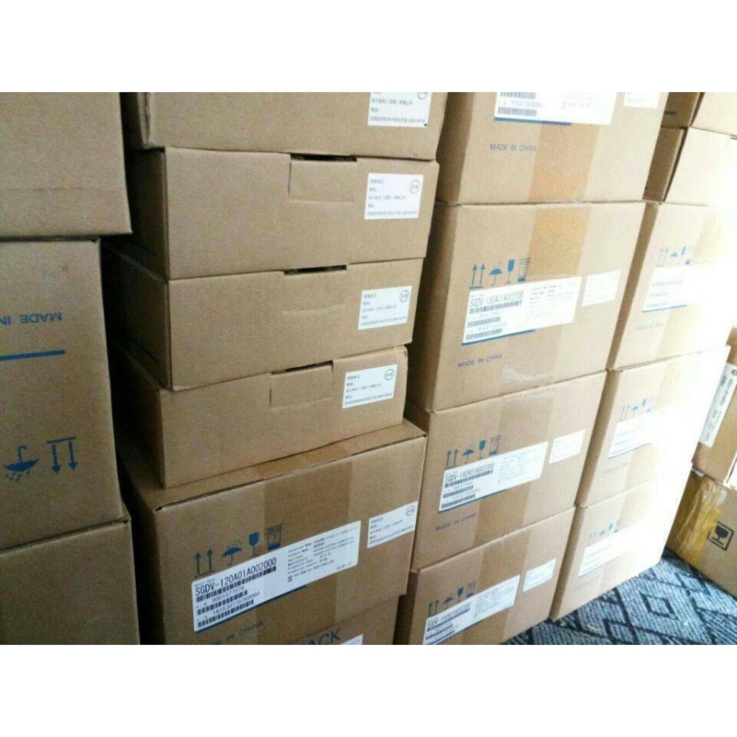 YASKAWA SGDV-120A01A002000 Servo Drive boxes, new industrial automation parts, Made in China, Fast Ship