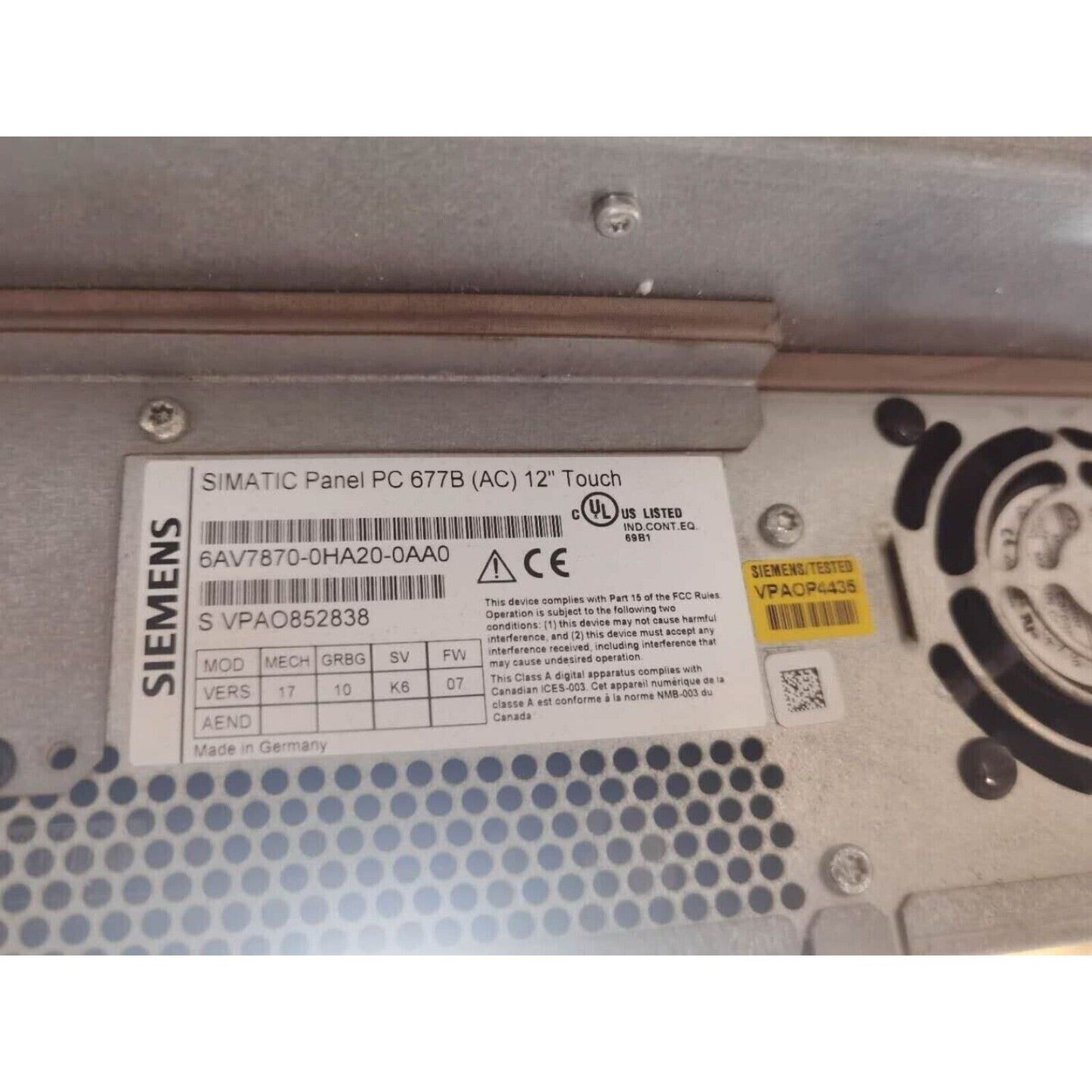 New Siemens 6AV7 870-0HA20-0AA0 6AV7870-0HA20-0AA0 SIMATIC Panel PC 677B