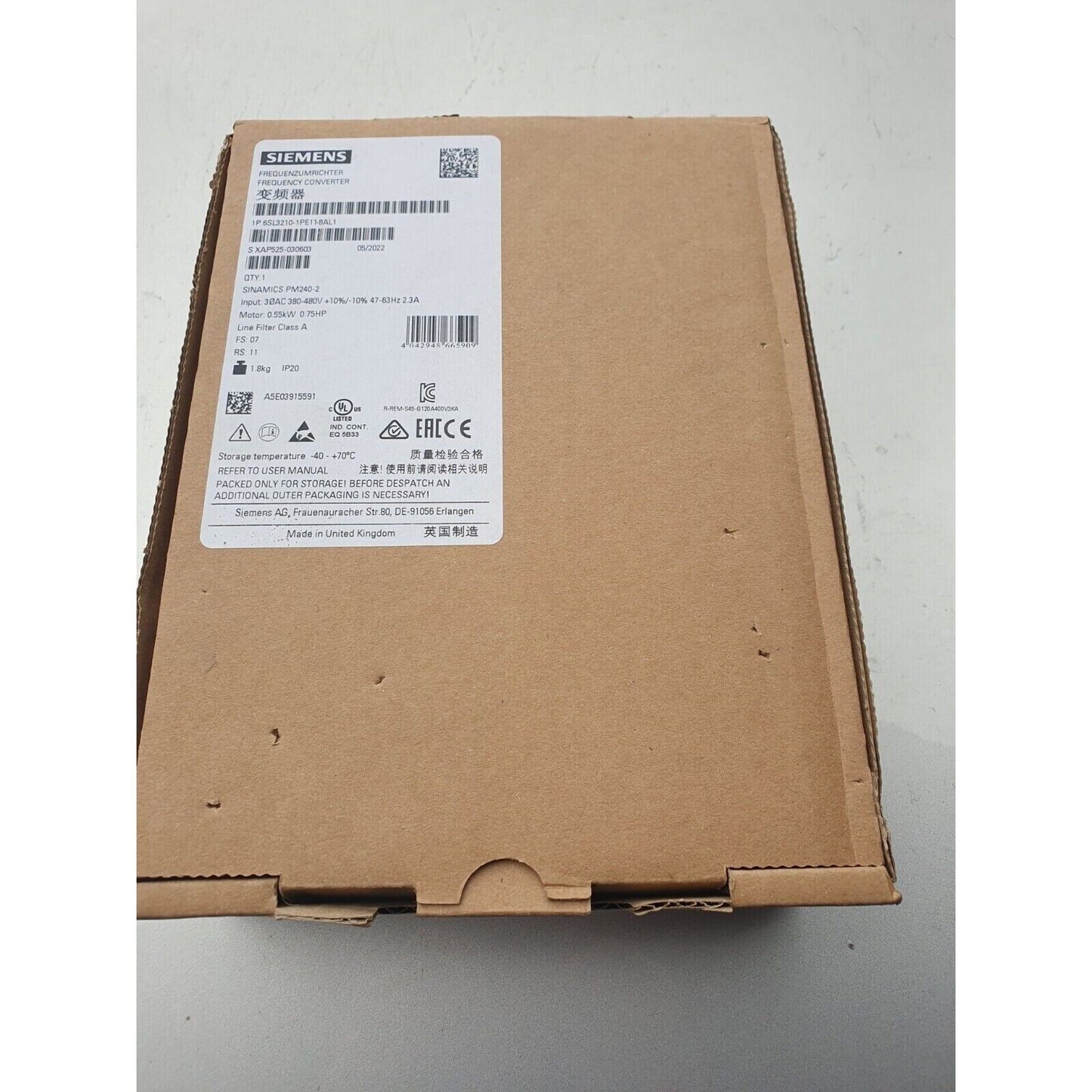 Siemens SINAMICS G120C frequency converter packaging, model 6SL3210-1PE11-8AL1, industrial automation part