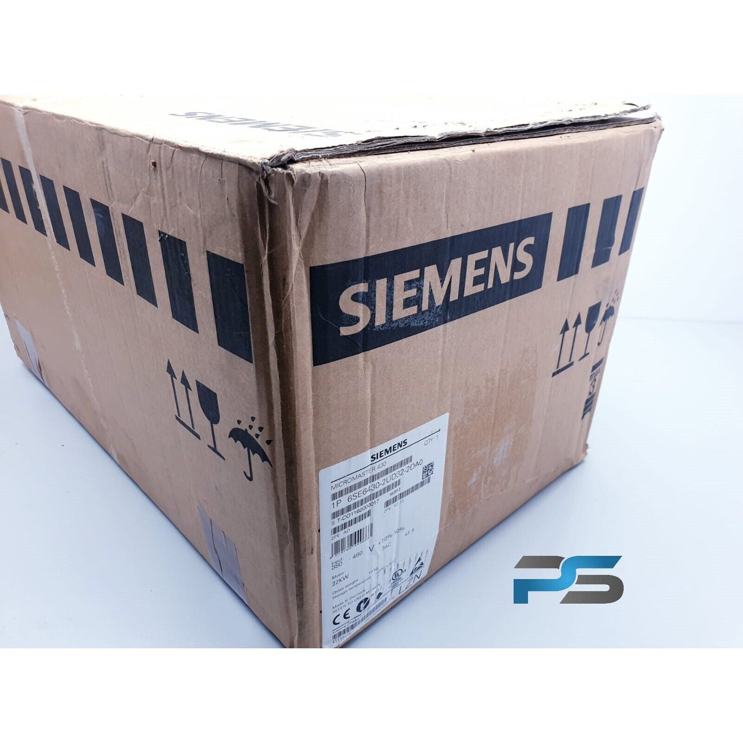 Siemens MICROMASTER 430 drive unit in a cardboard box, model 6SE6430-2UD32-2DA0.