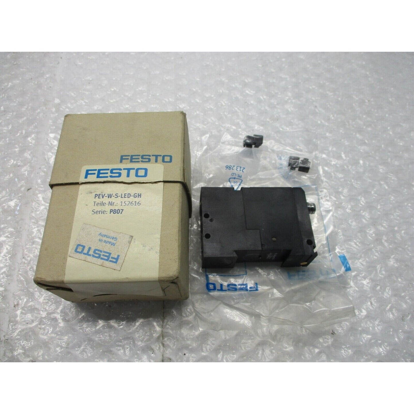 Festo PEV-W-S-LED-GH controller with box, industrial automation part 152616. Made in Germany.