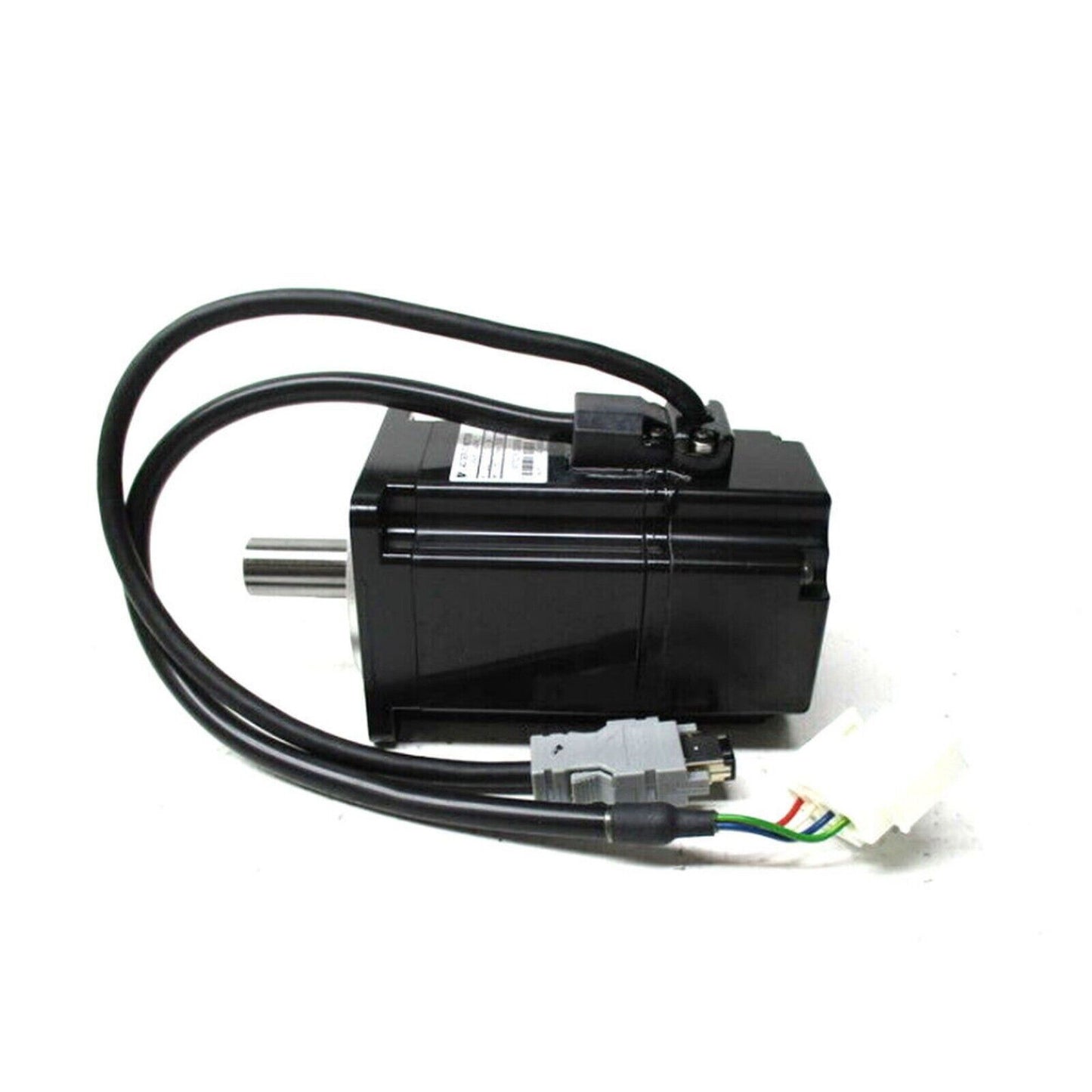 YASKAWA SGMAH-02AAF41 servo motor, black with attached cables and connectors, industrial automation part, new in box.