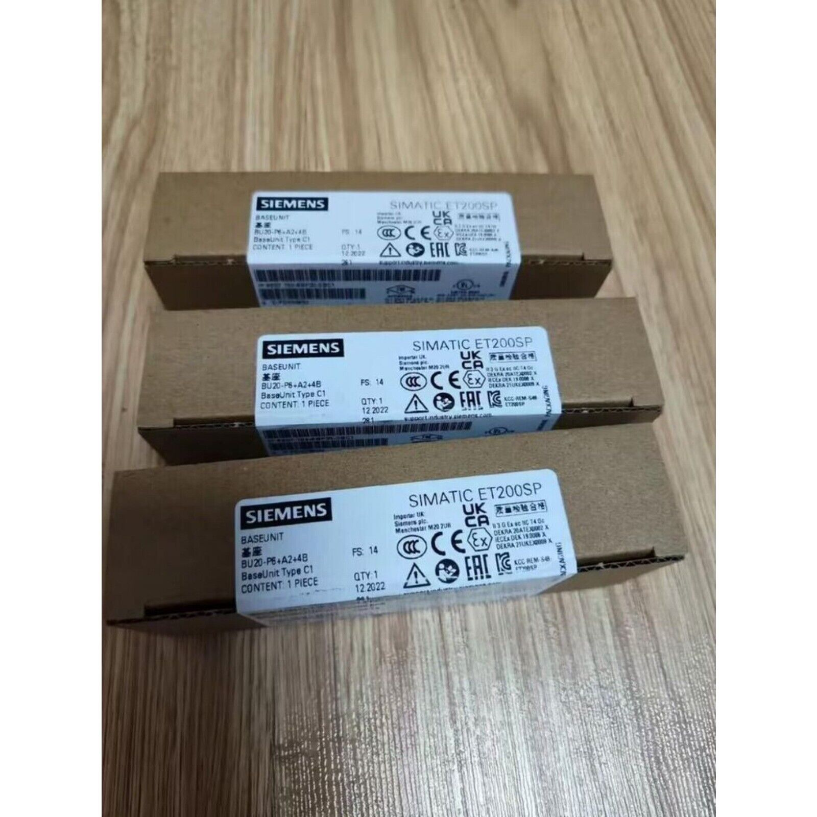 Siemens SIMATIC ET 200SP BaseUnit PLC Modules in Boxes