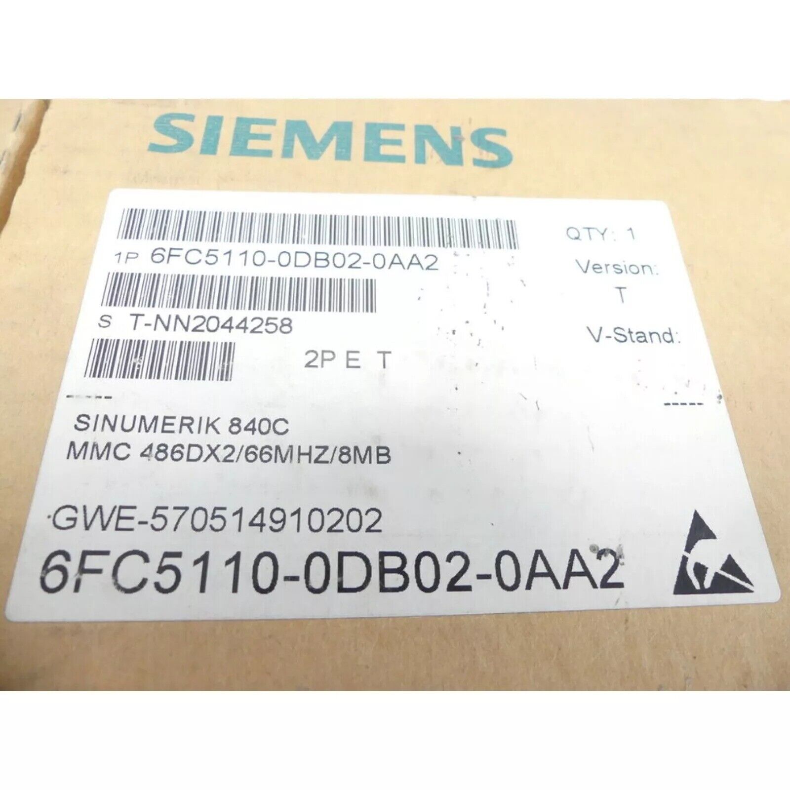 Siemens SINUMERIK 840C MMC-CPU part 6FC5110-0DB02-0AA2, industrial automation component, quantity 1, version T.