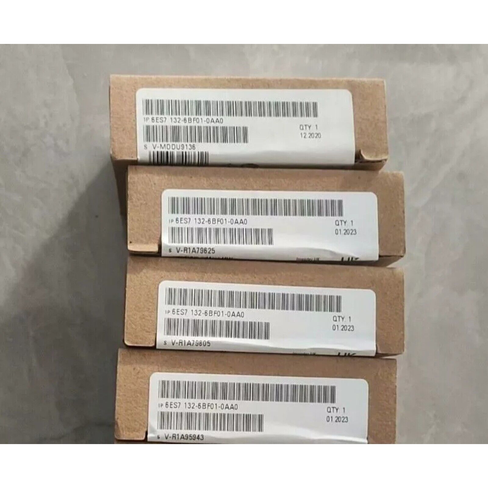Siemens SIMATIC S7-1200 6ES7 132-6BF01-0AA0 digital output modules in boxes, industrial automation parts