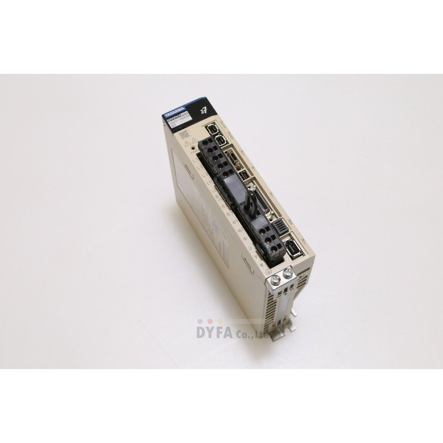 YASKAWA SGD7S-1R6A20A002 AC Servo Driver, beige industrial automation equipment, DYFA Co., Ltd.