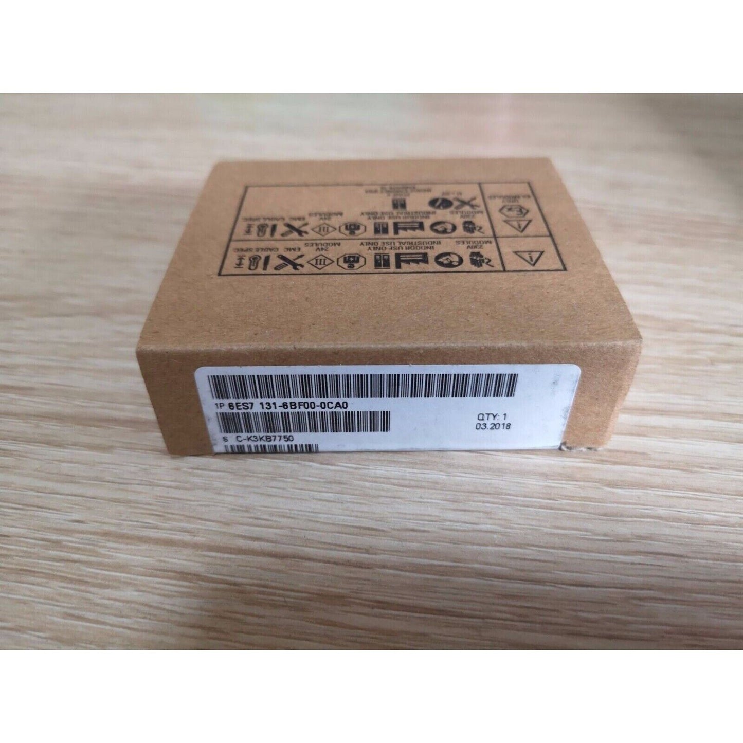 Siemens 6ES7 131-6BF00-0CA0 ET 200SP digital input module in original packaging, product label visible.