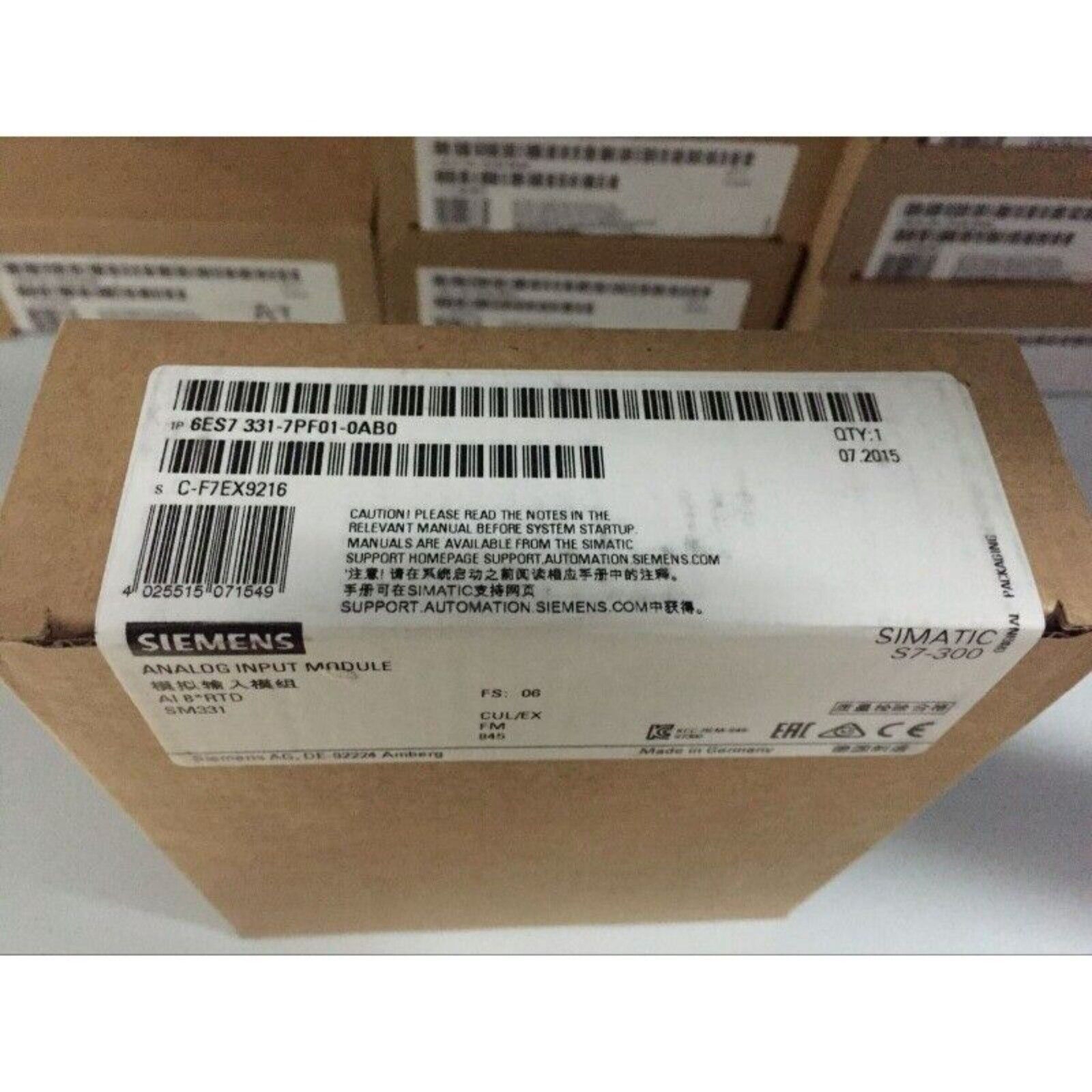 Siemens SIMATIC S7-300 Analog Input Module 6ES7331-7PF01-0AB0 box, product packaging, Made in Germany