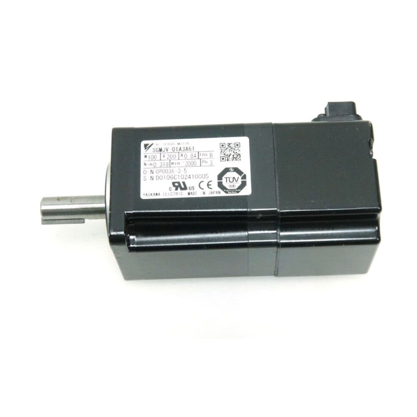 YASKAWA SGMJV-01A3A61 AC Servo motor, new in box, black with silver shaft, industrial machinery