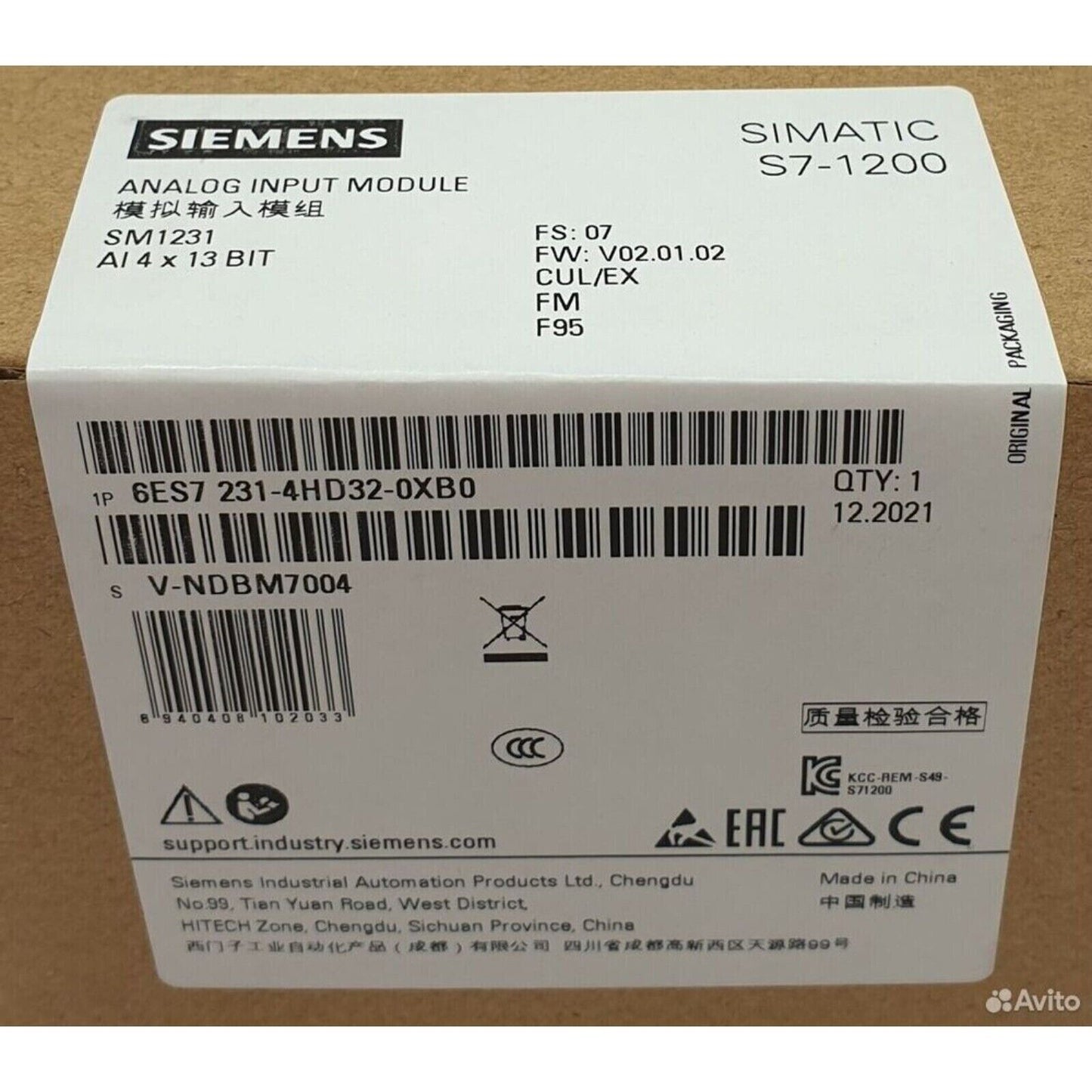Siemens SIMATIC S7-1200 SM1231 Analog Input Module box, 6ES7 231-4HD32-0XB0 product packaging details.