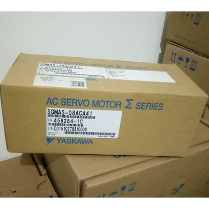 YASKAWA SGMAS-08ACA41 servo motor box, new in box