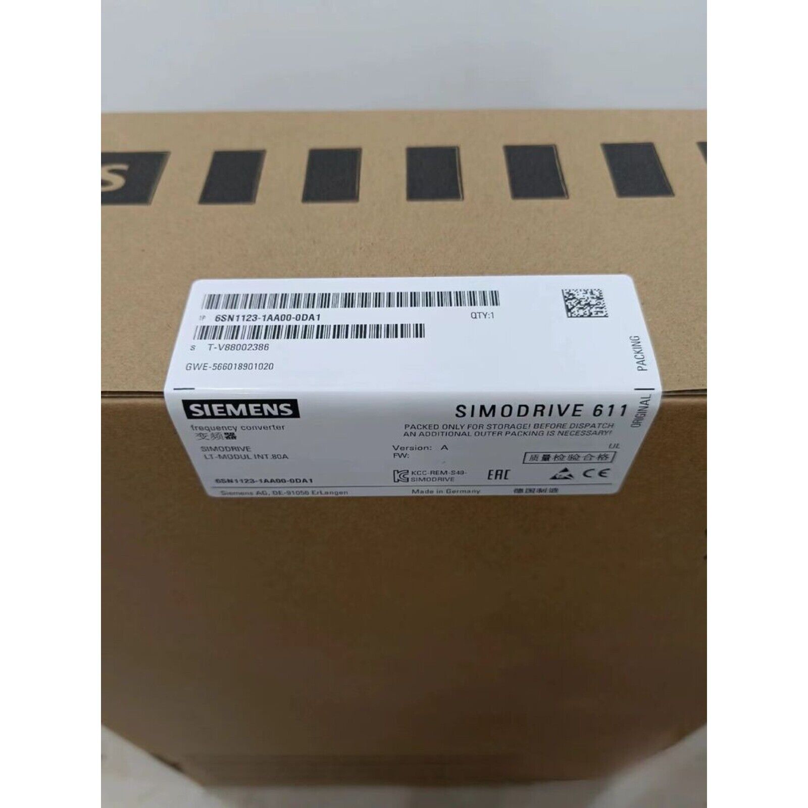 Siemens SIMODRIVE 611 power module box with product information, industrial automation part.