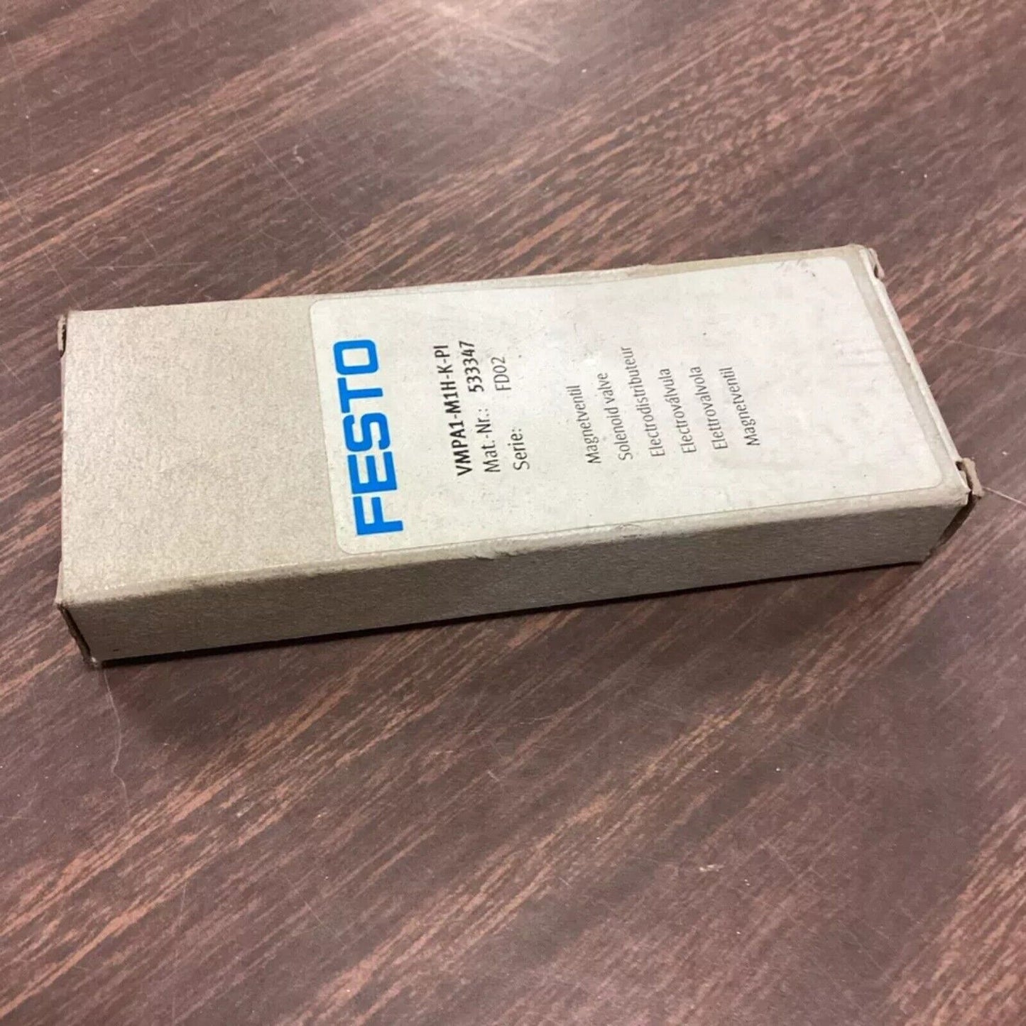 Festo VMPA1-M1H-K-PI air solenoid valve box, Mat. Nr. 533347. Industrial automation part.