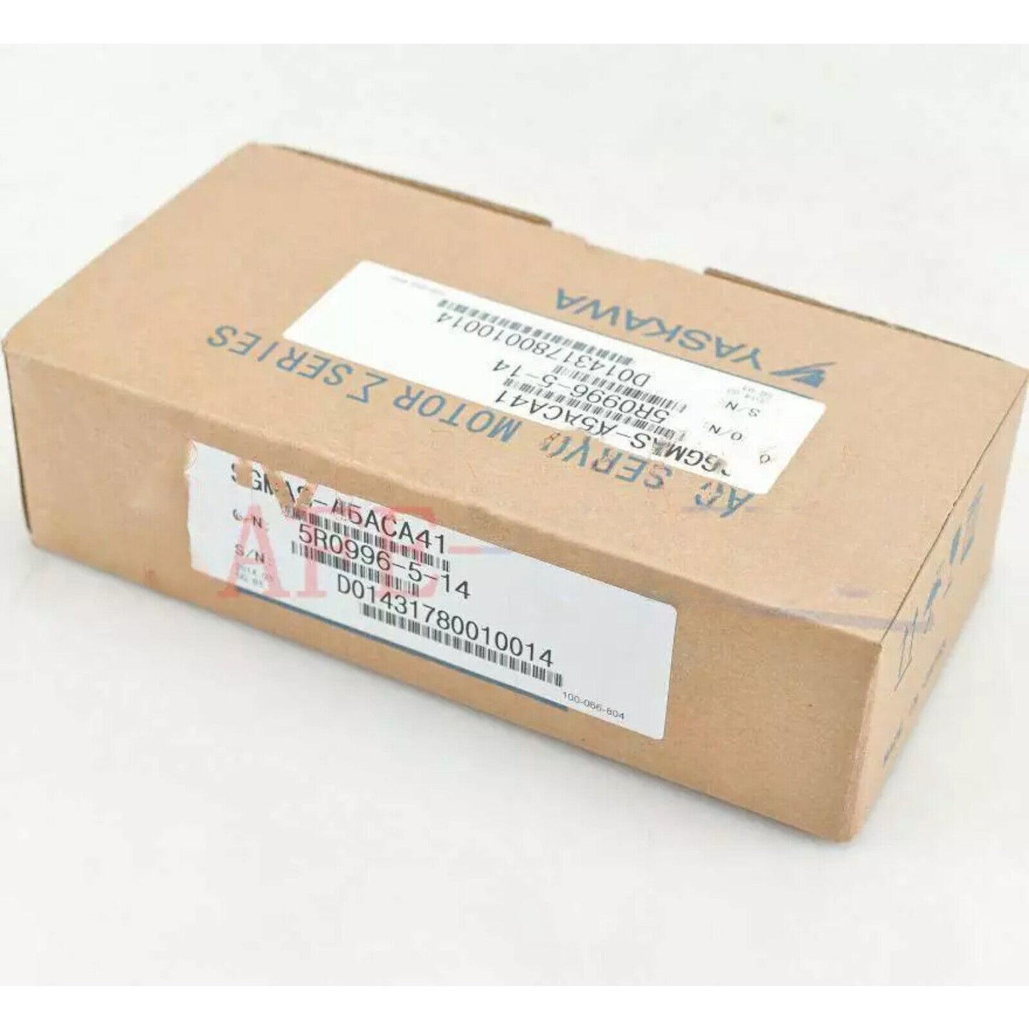 YASKAWA AC Servo Motor SGMAS-A5ACA41 new original packaging, brown box, visible labels, model and serial numbers.