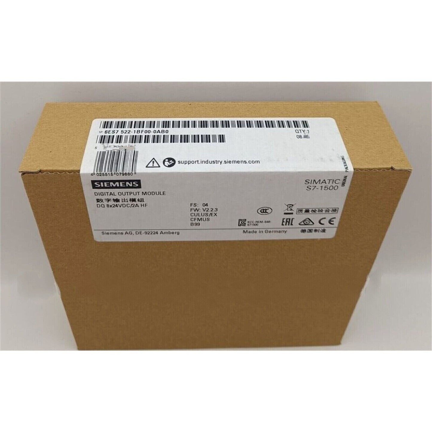 Siemens SIMATIC S7-1500 digital output module in box, model 6ES7 522-1BF00-0AB0, industrial automation part.