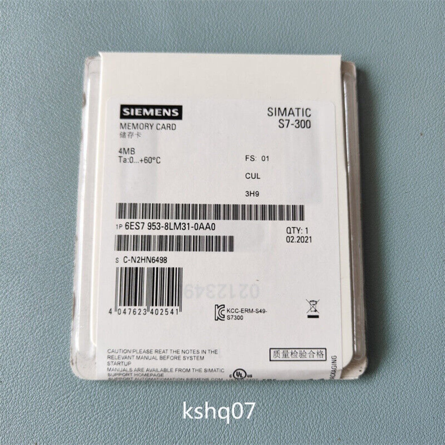 Siemens SIMATIC S7-300 Micro Memory Card 6ES7 953-8LM31-0AA0. PLC component with 4MB storage capacity.