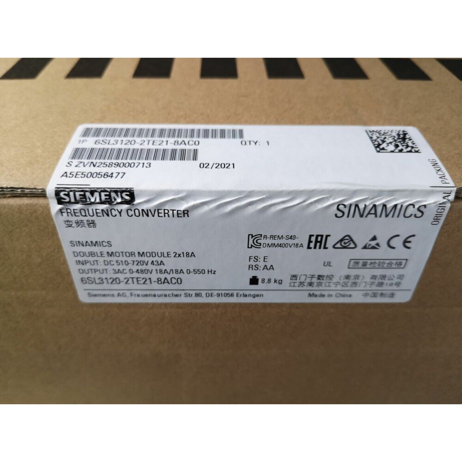 Siemens SINAMICS S120 Single Motor Module 6SL3120-2TE21-8AC0 packaging, featuring product details and specifications.