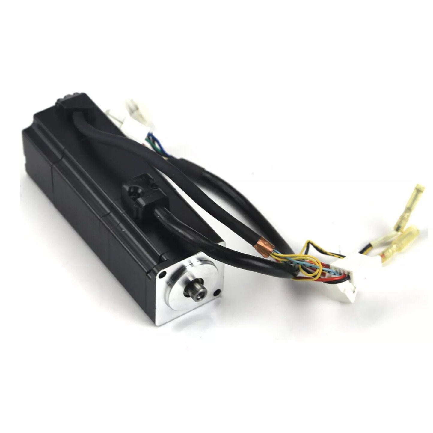 YASKAWA SGMAS-01A2A-YR11 AC Servo Motor, black servo motor with wiring and connectors, Sigma III 100W.