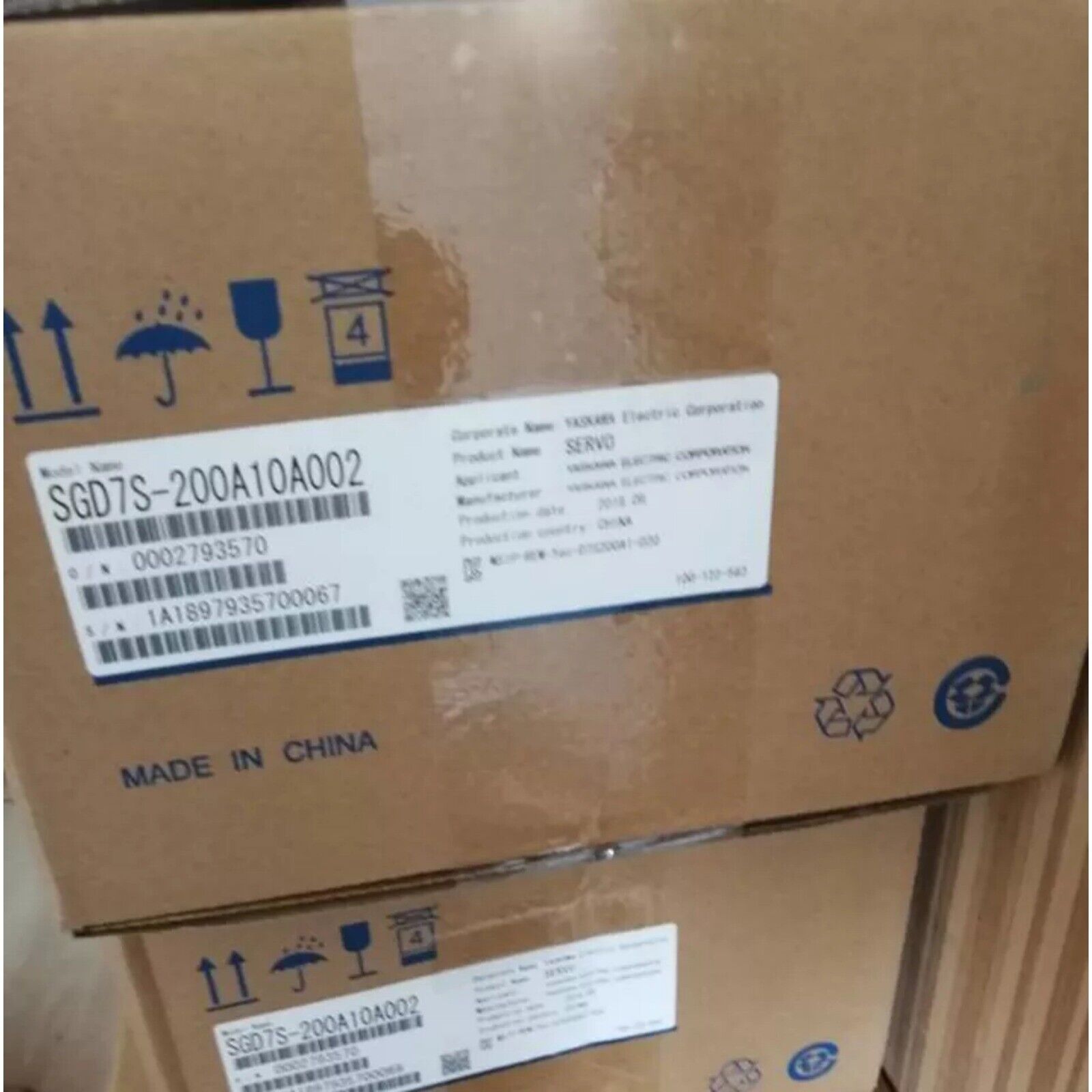 YASKAWA SGD7S-200A10A002 Servo Drive box, industrial automation part. Made in China.