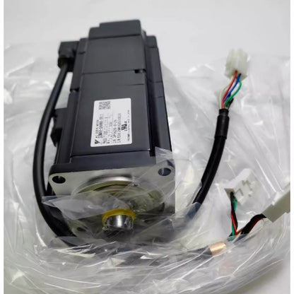 YASKAWA SGMAV-04ANA-YR11 servo motor, black and silver with wiring, industrial automation part in clear packaging