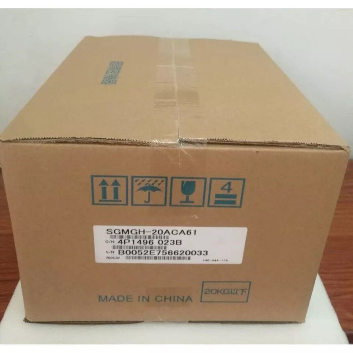 YASKAWA SGMGH-20ACA61 servo motor in box, Made in China, industrial automation part.